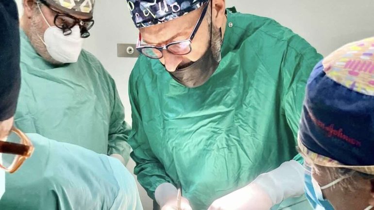 Napoli, Ospedale del Mare: salvato l’orecchio a un sedicenne ferito da un’elica