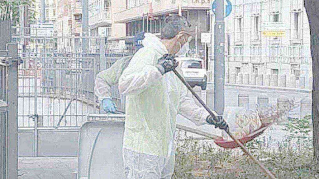 Napoli, pulizia straordinaria attorno alla Chiesa di Porto Salvo