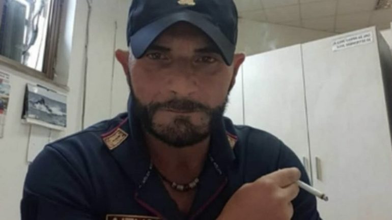Omicidio di Melito, la vittima è l’ispettore Dario Luongo, l’assassino è il figliastro