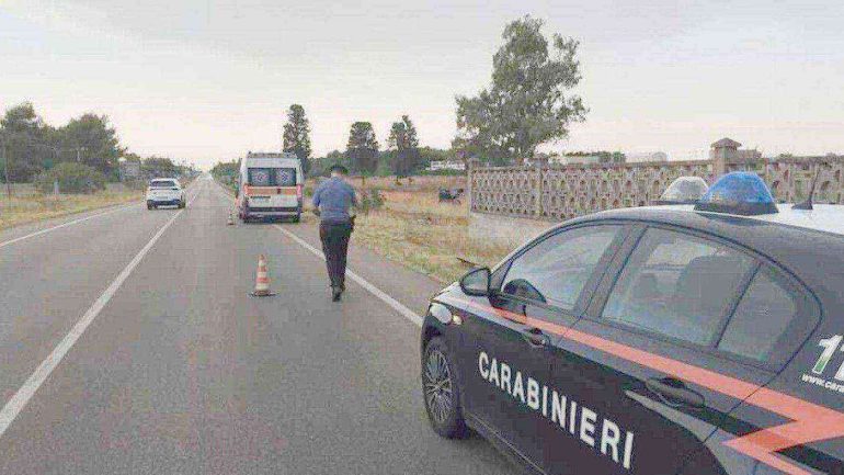 Salento, turista romano muore colpito da un fulmine mentre viaggiava in moto