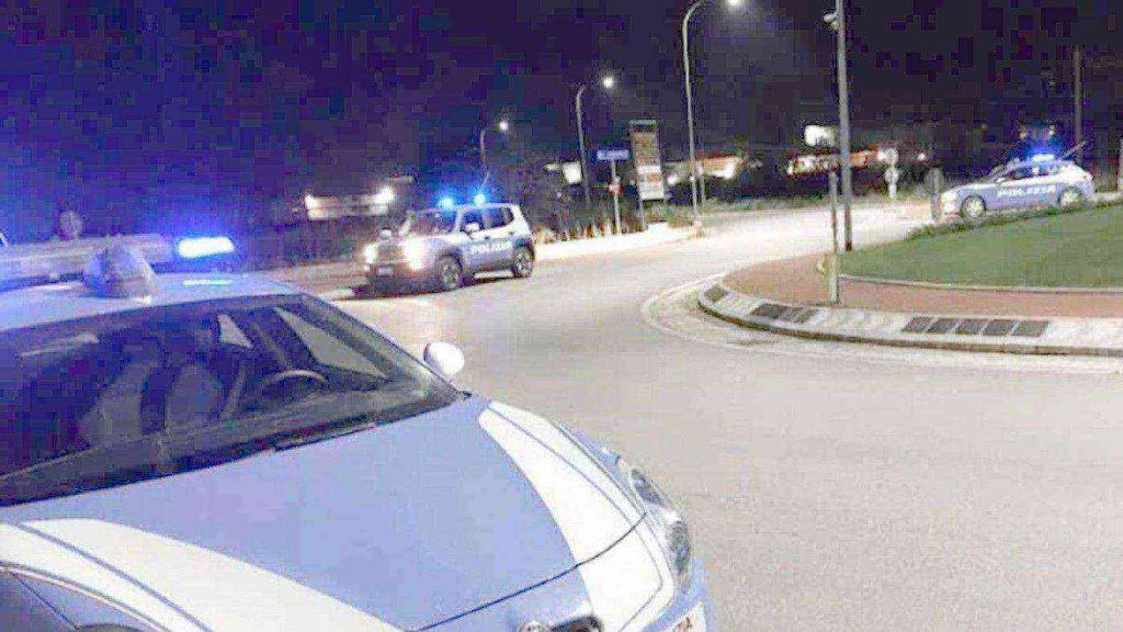 Spari nella movida di Castel Volturno: paura a Pinetamare