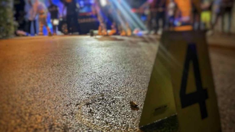 Strage di Forio d’Ischia, Antonio Luongo aveva premeditato l’agguato. Ancora grave l’ex moglie