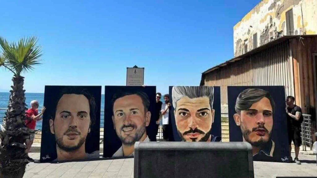 Torre del Greco ricorda i quattro amici morti nel crollo del Ponte Morandi