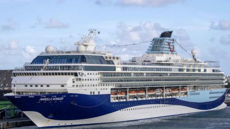 Tragedia a bordo della Marella Voyager: turista annega nella piscina della nave a Napoli