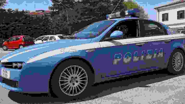 Napoli, anziano pusher sorpreso in strada a Fuorigrotta