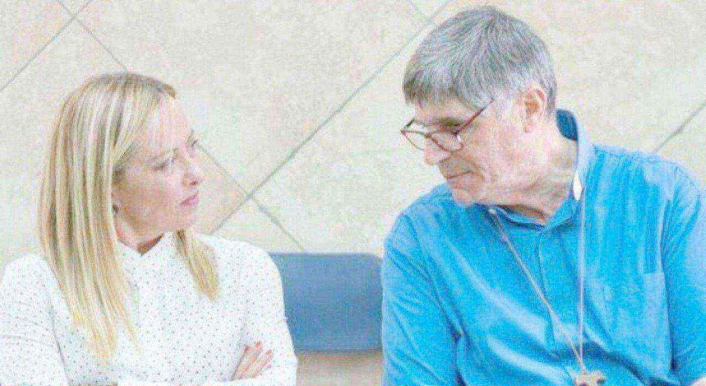 E’ stato un gesto vigliacco e criminale quello contro don Patriciello