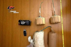 Benevento, ex finanziere arrestato: in garage trovati ordigni esplosivi