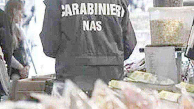 Santa Maria Capua Vetere, “Cibo senza tracciabilità e lavoro nero”: stangata da 12.500 euro