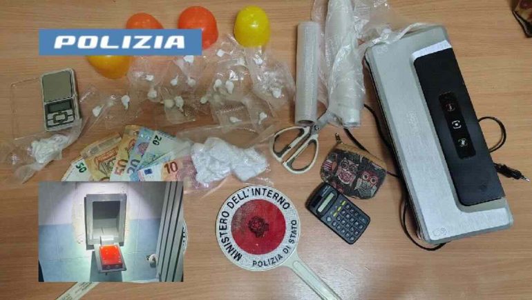 Acerra, stupefacenti nascosti in casa: arrestate due donne 