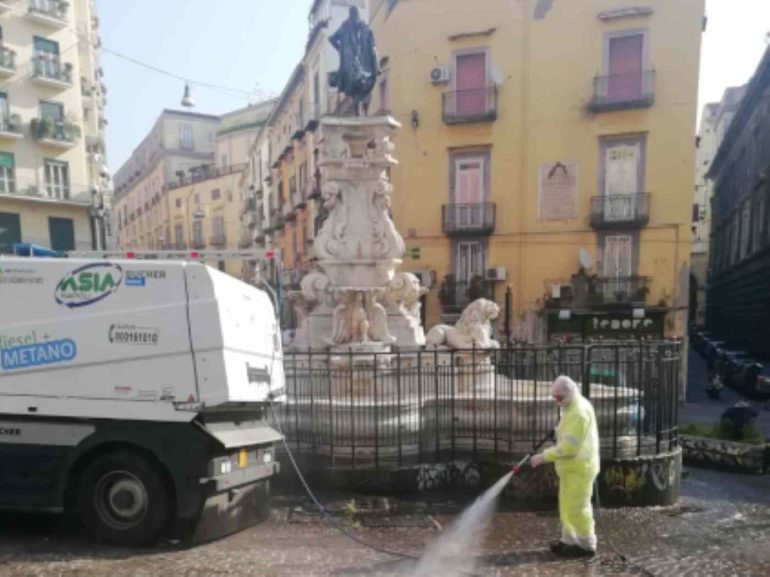Napoli rilancia il decoro urbano: pulizie straordinarie in centro e periferia