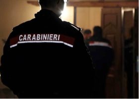 Caserta, droga nascosta in comunità di accoglienza: tre giovani arrestati