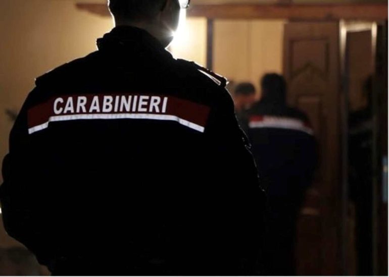 Blitz anticamorra tra Napoli e Caserta: numerosi arresti