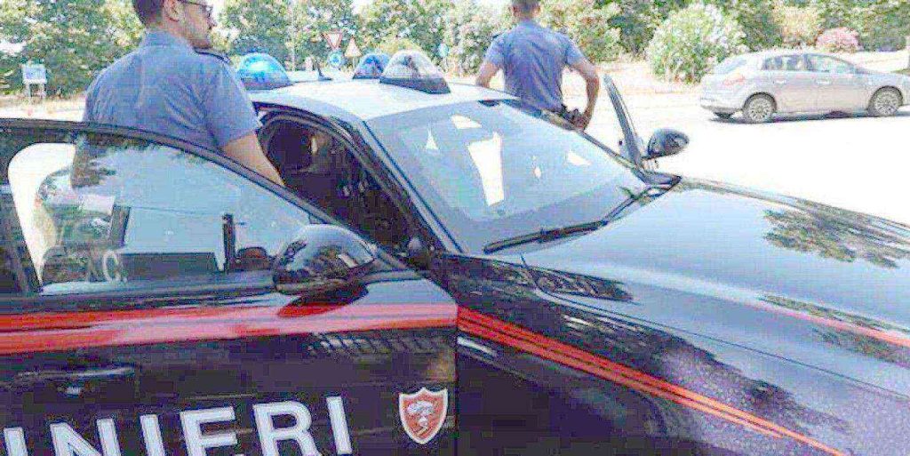 Caserta, picchia un uomo in strada per motivi di viabilità: denunciato