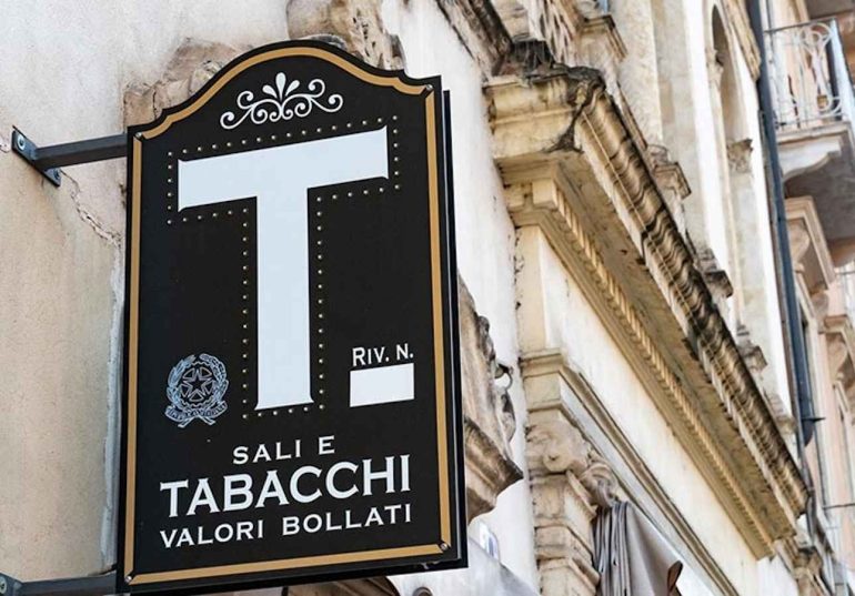 Caserta: rapina da 8mila euro in tabaccheria, arrestato il terzo complice