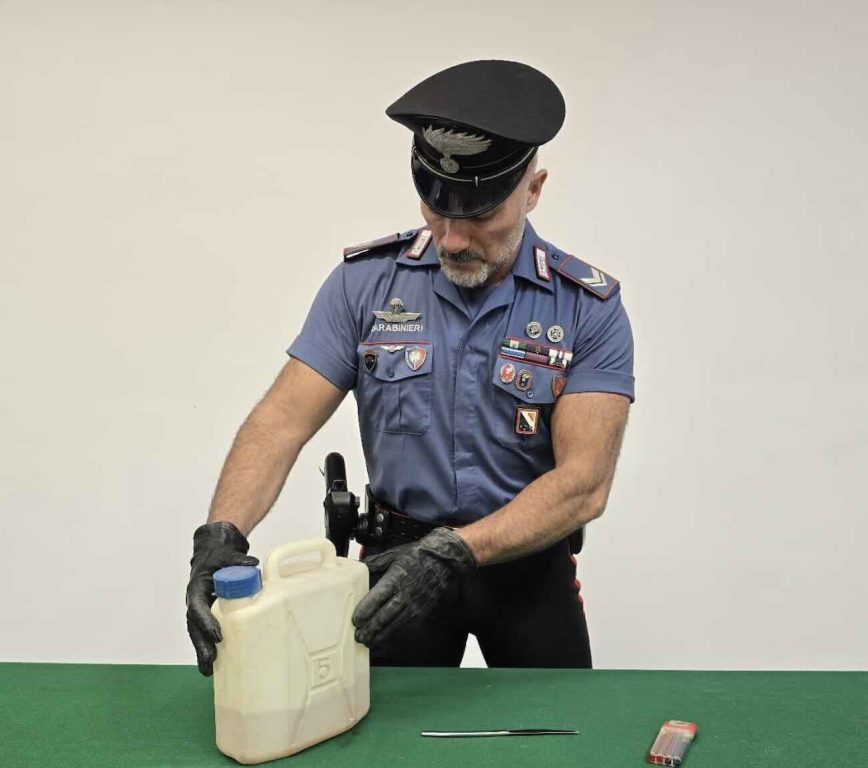 Castellammare, 78-year-old man arrested for setting fire to neighbor's door