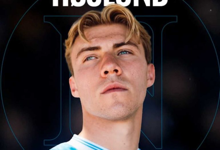 De Laurentiis annuncia Hojlund al Napoli: “Benvenuto Rasmus”