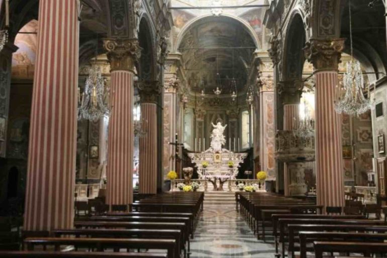 Liguria, la sposa è in ritardo: il prete non ammette ritardi e inizia il matrimonio senza di lei