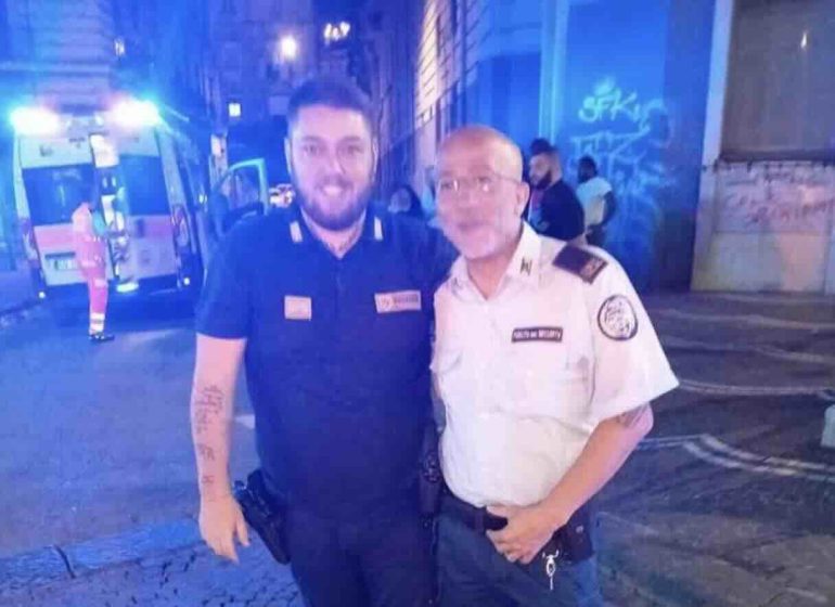 Napoli, aggressione al corso Umberto: vigilantes salvano 20enne da un tentato omicidio