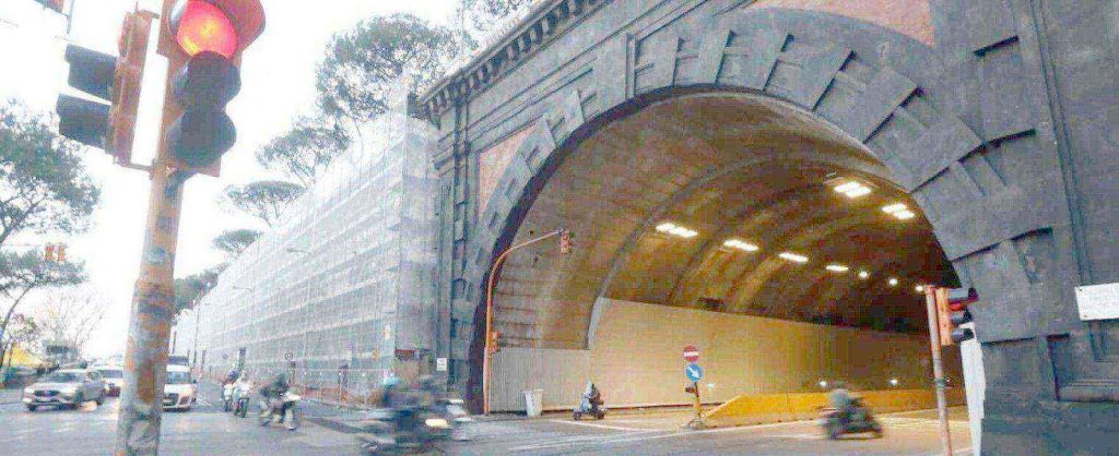 Galleria Vittoria chiusa per manutenzione: divieti notturni fino all’alba