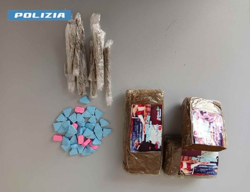 Napoli, il pusher della Maddalena aveva anche le pasticche