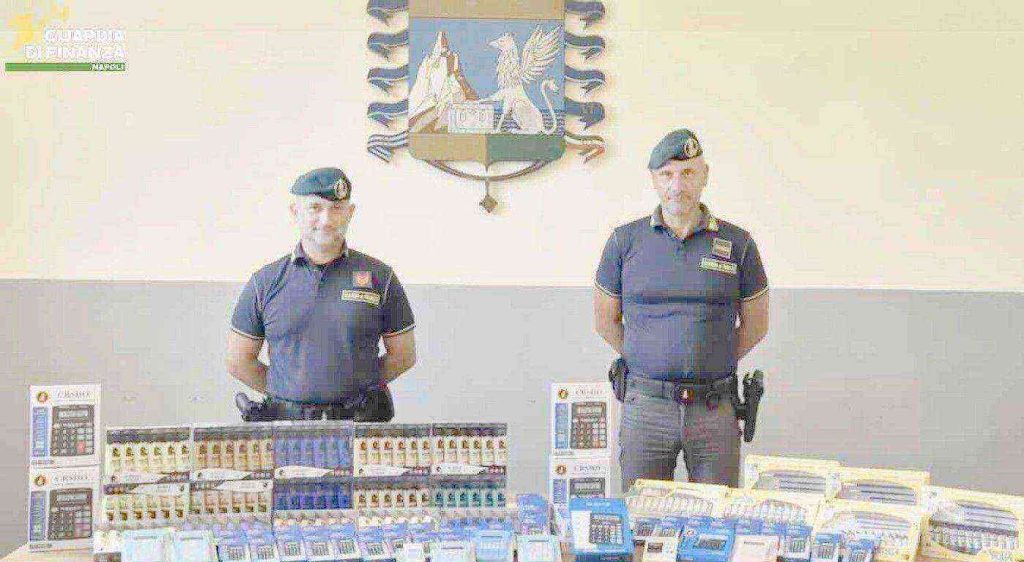 Napoli, sequestrati oltre 150mila prodotti scolastici illegali