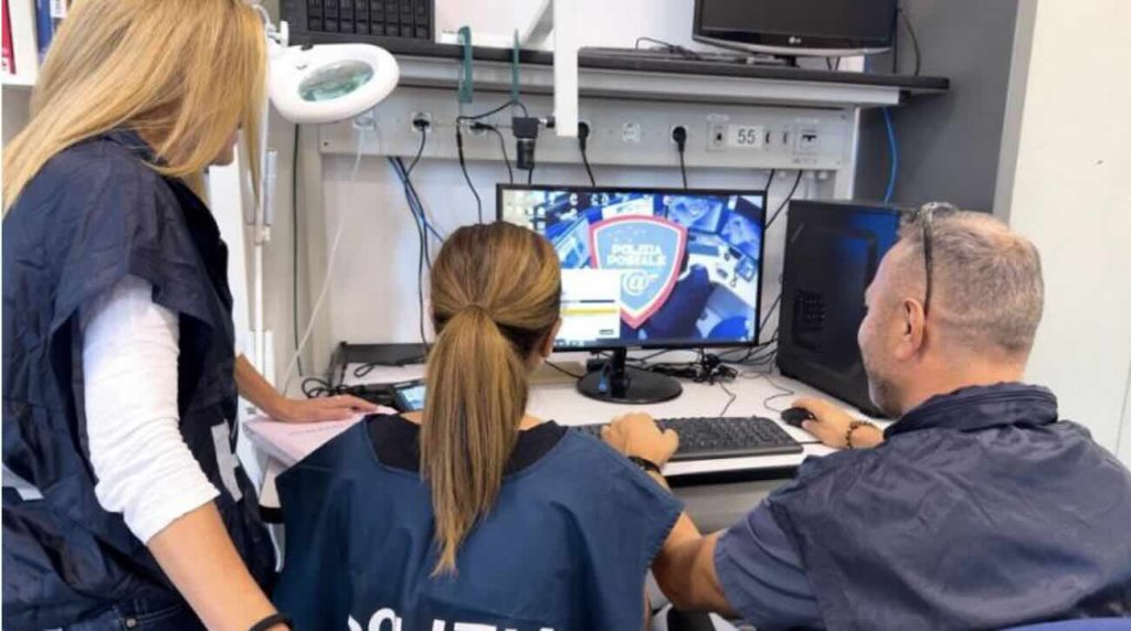 Sito sessista finito sotto inchiesta: il gestore è il 45enne di Pompei, Vittorio Vitiello