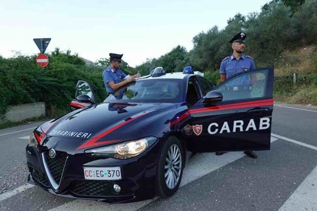 Trentola Ducenta, inseguimento da film: 32enne bloccato dai carabinieri dopo una fuga spericolata