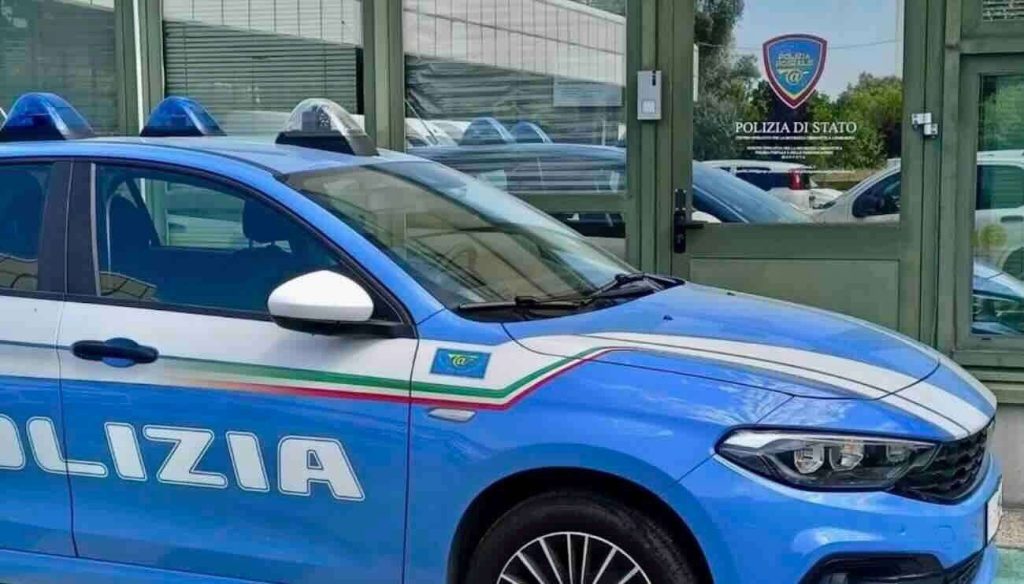 Truffa da 15mila euro a professionista mantovana: quattro denunciati per frode informatica