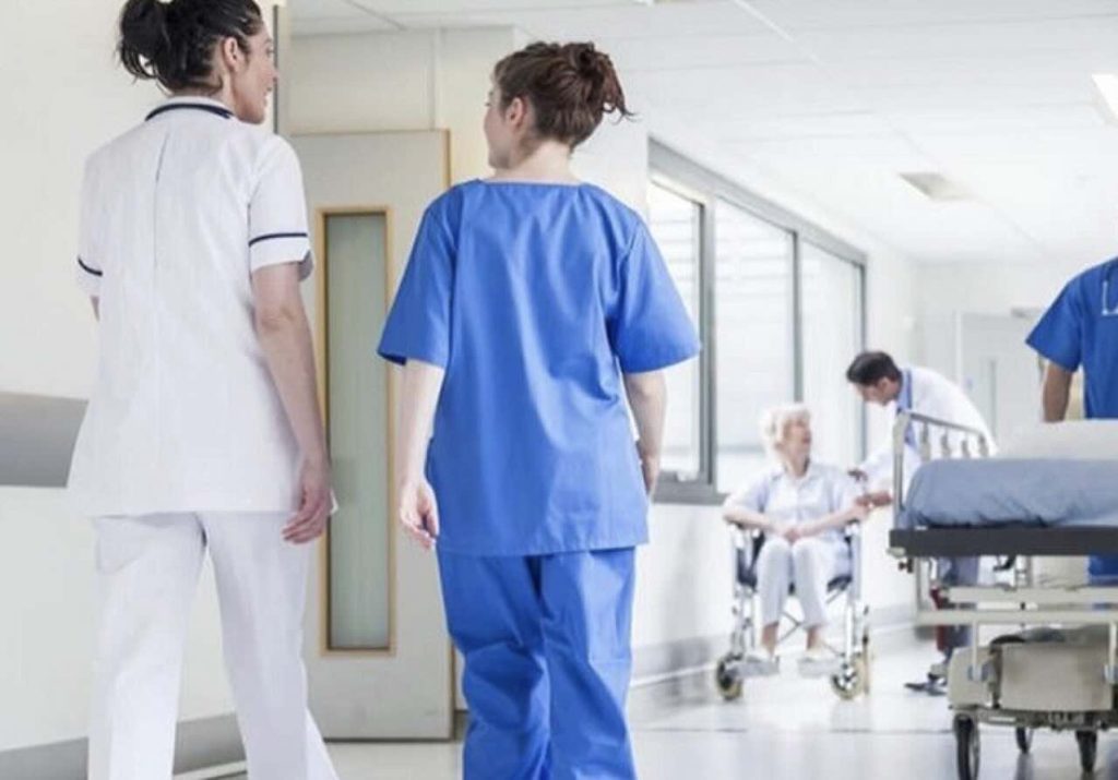 Campania, via libera al superconcorso OSS: prove scritte dal 3 al 7 novembre per 1274 posti