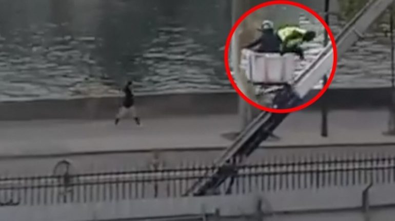 Colpo al Louvre: fremati due dei presunti ladri