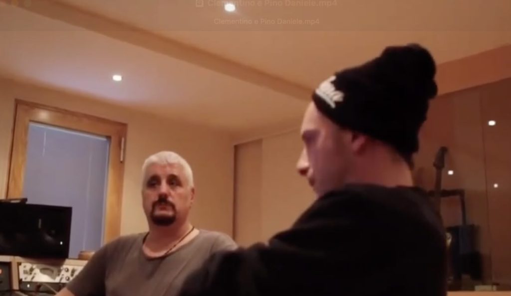 E’ virale il video di Clementino con Pino Daniele che gli insegna il rap