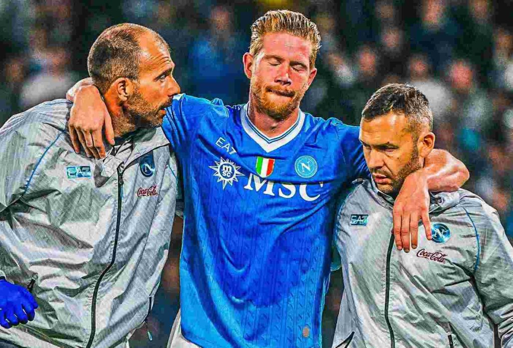 Infortunio De Bruyne, i fisioterapisti avvertono: “Si gioca troppo, corpi al limite”