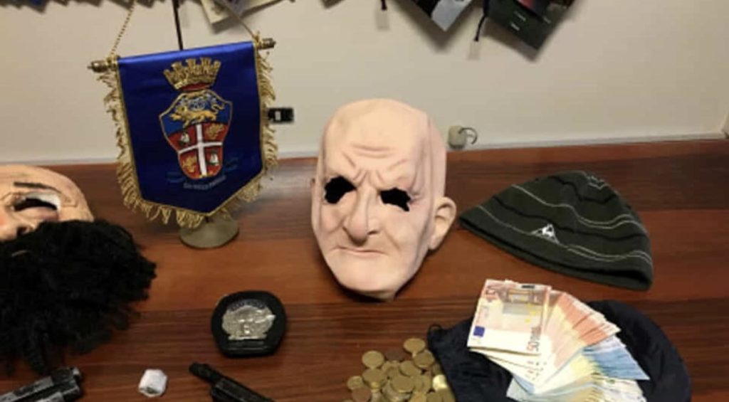 Mercogliano, tentata rapina in gioielleria: arrestato un minorenne