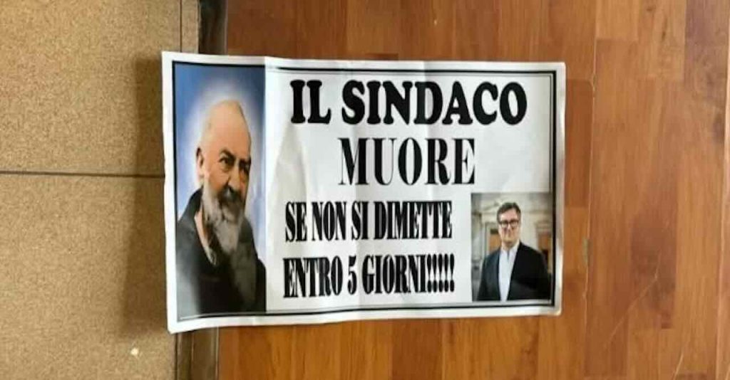 Minaccia di morte al sindaco di San Giuseppe Vesuviano: “Muori se non ti dimetti entro 5 giorni”