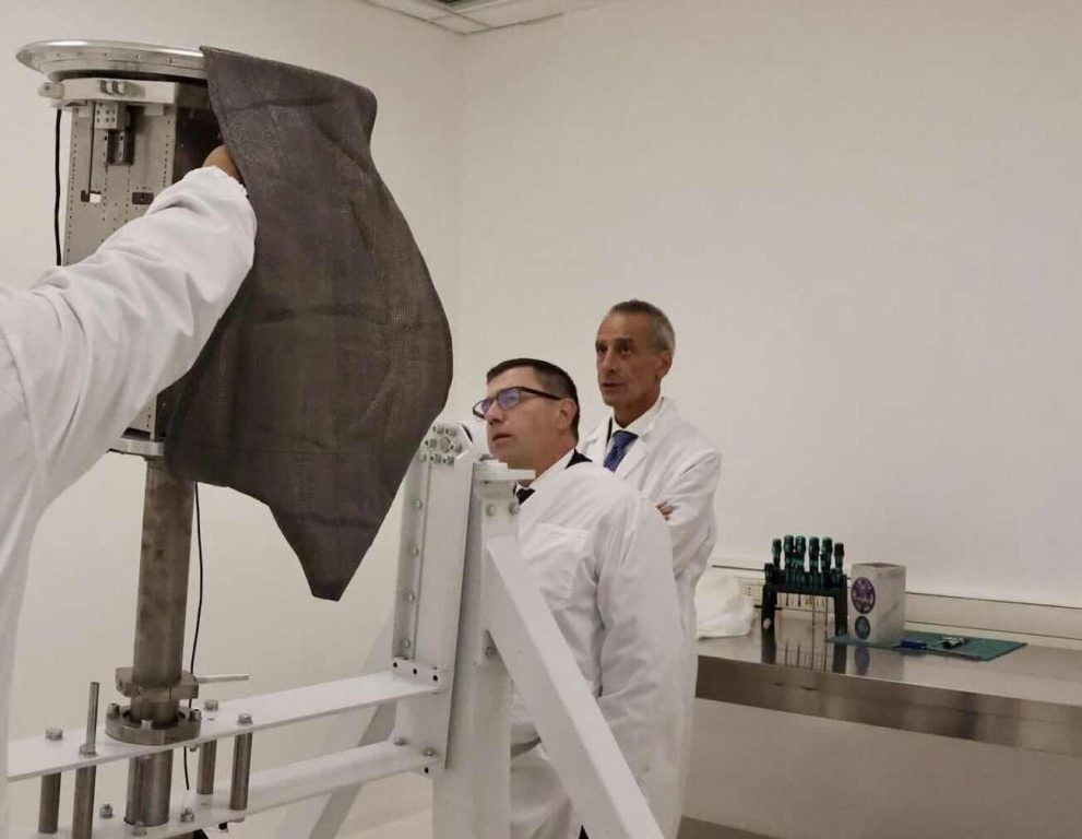 Minilaboratori Biopharma e tecnologia “Salva-satelliti” rivoluzionano l’orbita bassa