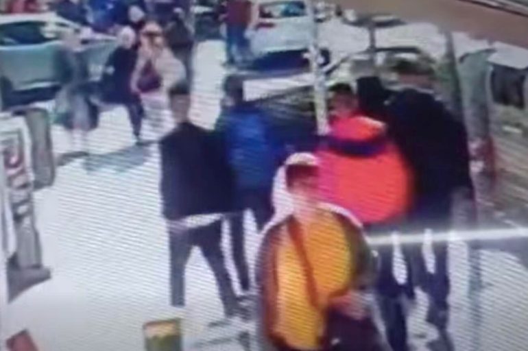 Napoli, allarme microcriminalità: la Stazione Centrale “zona franca” dei borseggiatori