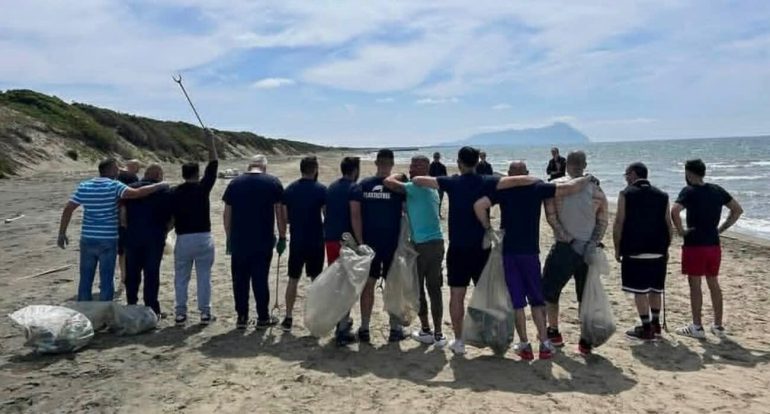 Liberi di Pulire: detenuti e volontari insieme per ripulire l’Italia