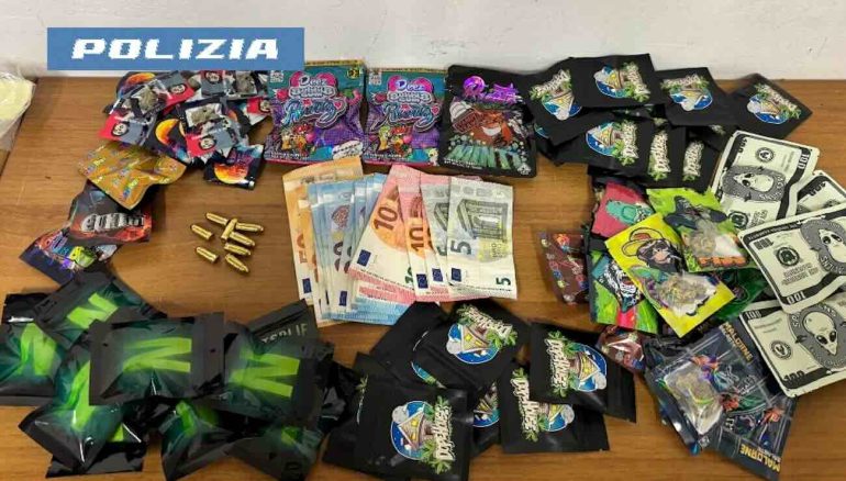 Napoli, trovato con droga e munizioni: arrestato 19enne di Barra