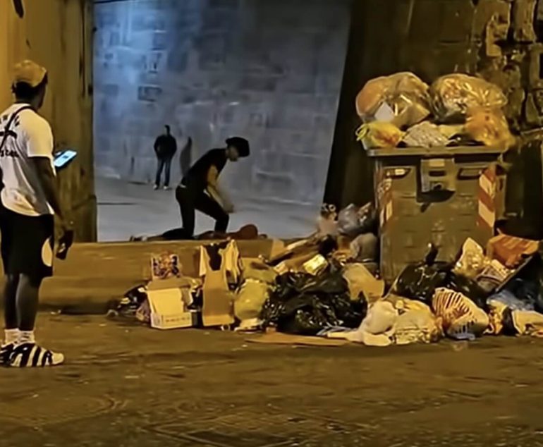 Orrore a Porta Capuana: giovane donna violentata mentre torna a casa. Fermato uomo senza permesso di soggiorno