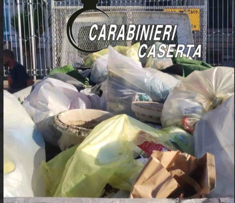 Orta di Atella, fermato autocarro con 150 quintali di rifiuti speciali