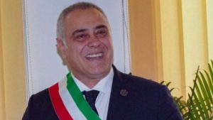 Ottaviano, sindaco sfiduciato: il prefetto nomina commissario prefettizio