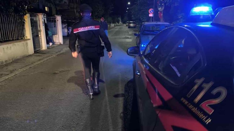 Pomigliano, litiga con un uomo poi investe e uccide il padre: arrestato