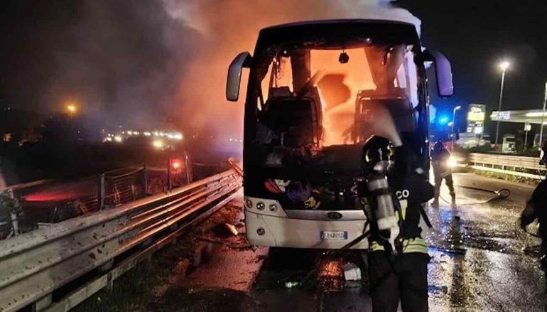 Pullman di fuoco sulla Telesina, tragedia evitata