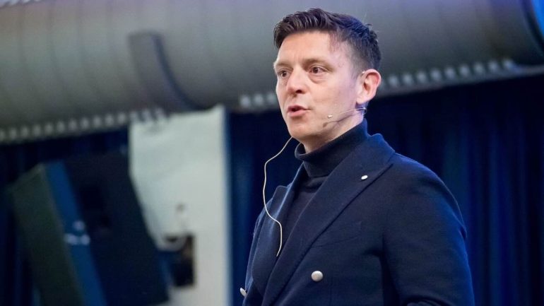 Serie A, la classifica «senza errori arbitrali»: Napoli e Milan a soli due punti dall’Inter