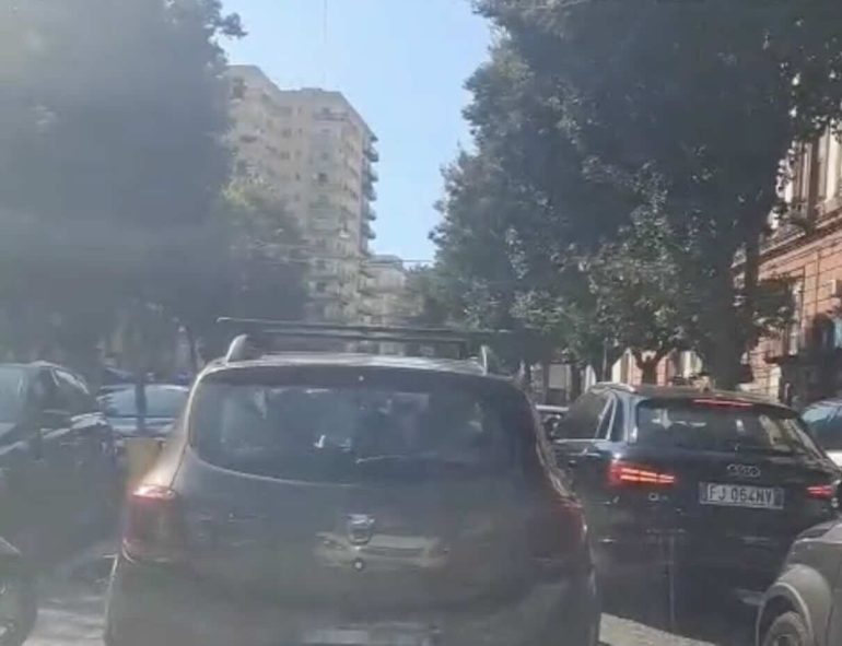 Tassisti napoletani in rivolta: “Maratona un disastro, sciopero il 23 ottobre inevitabile”