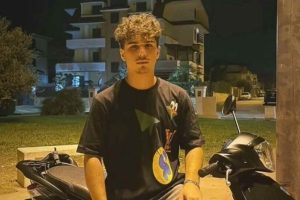 Tragico incidente nel Casertano, moto contro auto: morto 17enne a San Prisco