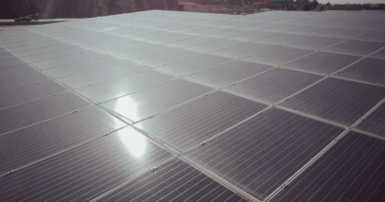 Truffa sui pannelli solari: 80 milioni svaniti in “energy point” fantasma