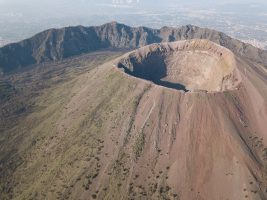 Napoli, escursioni tra miti e vulcani : il Vesuvio