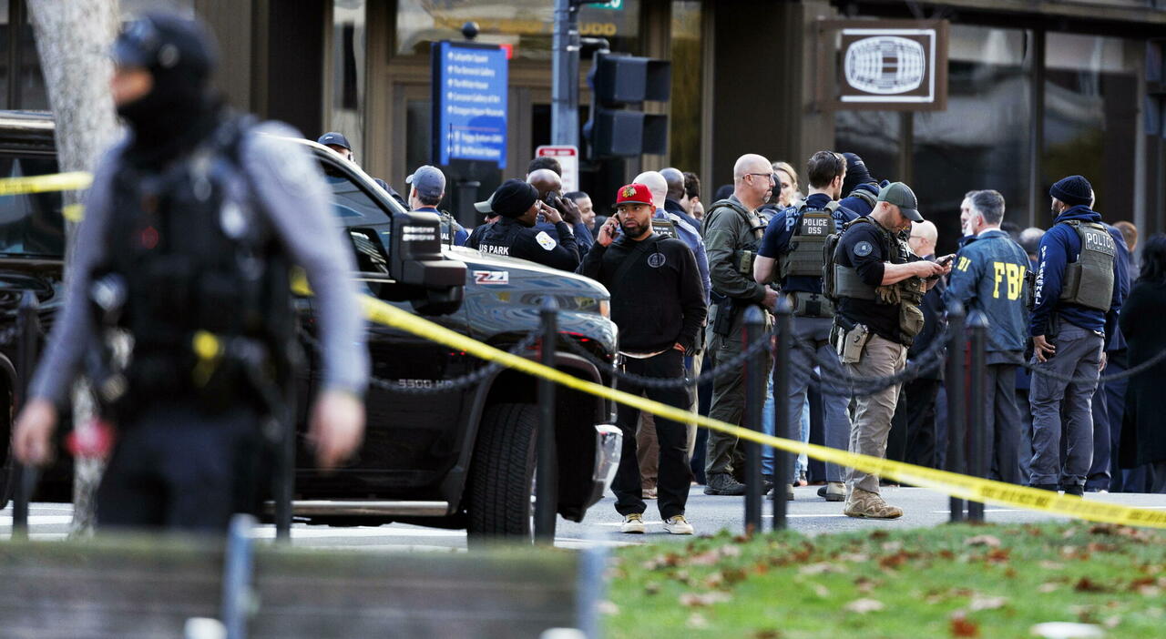 Sparatoria Washington : due guardie nazionali colpite. Trump tuona: “Un animale,la pagherà'”.