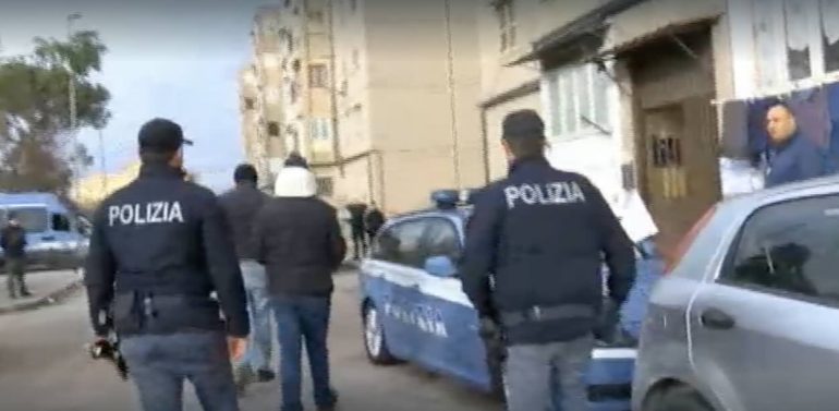 Afragola, scacco al clan Nobile: il boss e altri 9 affiliati fermati dalla Dda
